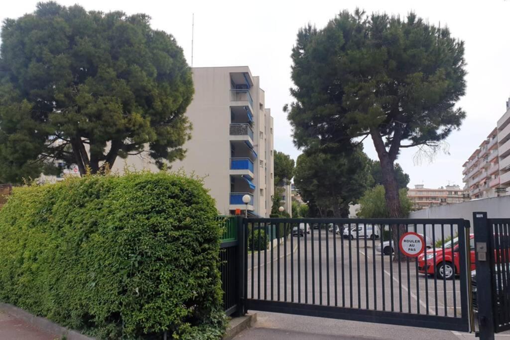 Aiguesmarines Apartman Cagnes-sur-Mer Kültér fotó